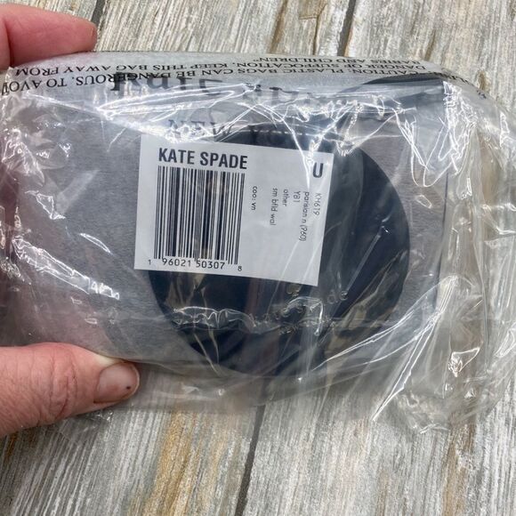 Disney X Kate Spade New York Lady And The Tramp Small Bifold Wallet - Picture 6 of 9